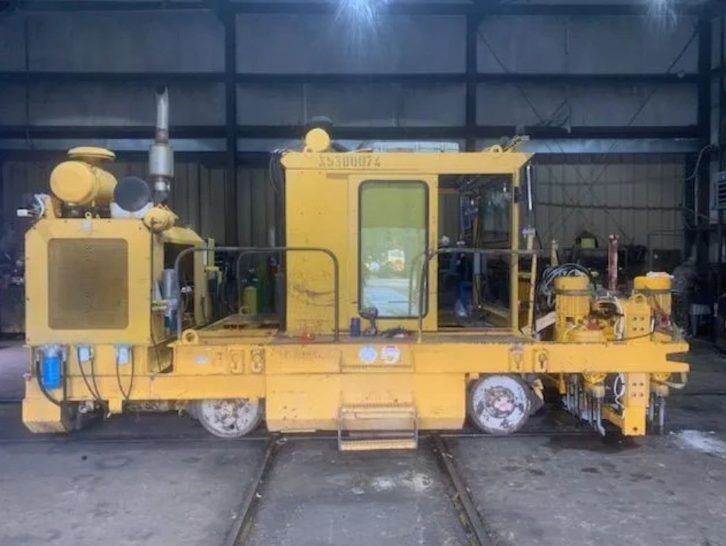 MARK II RAILROAD TAMPER WITH AND WORK READY